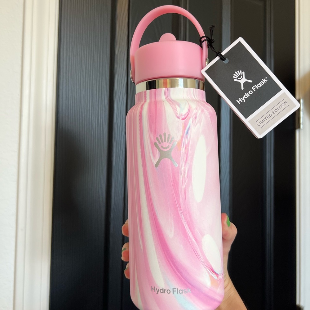 32 oz Wide Mouth with Flex Straw Cap Hydro Flask Water Bottle Jelly Pink